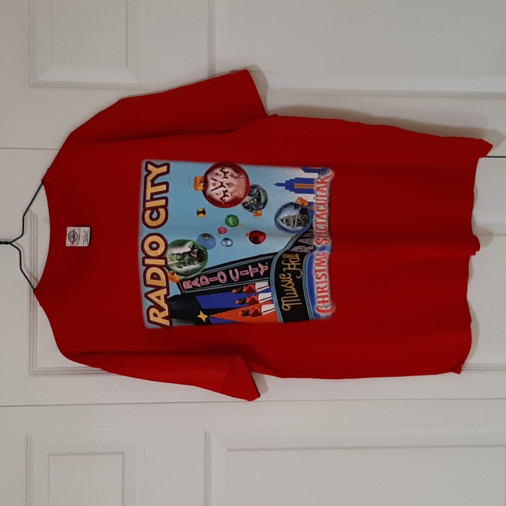 Radio City Christmas Tee Shirt.